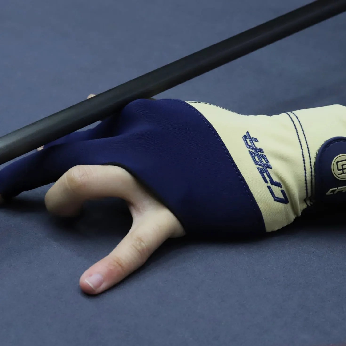 #color_navy+yellow