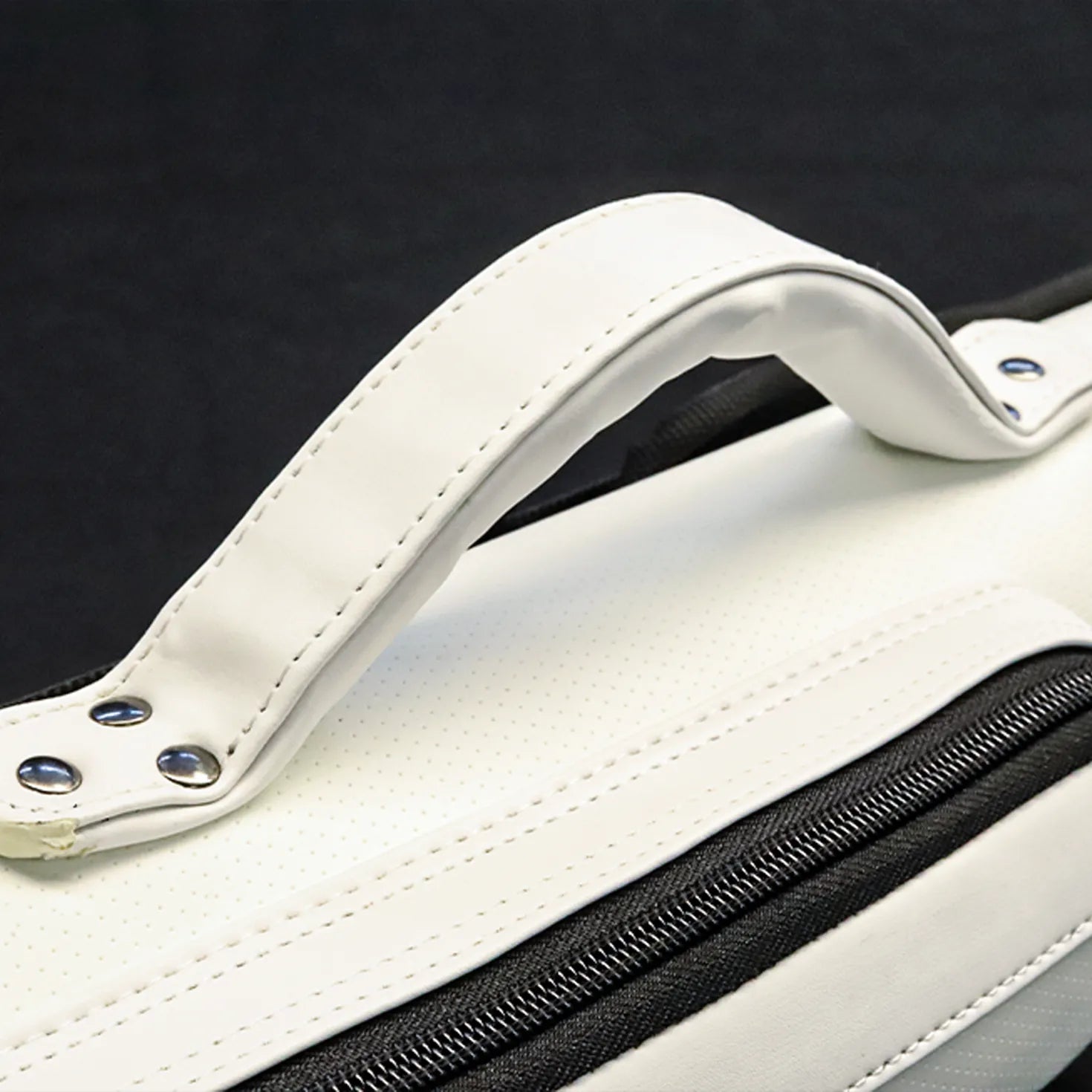 #color_classic white