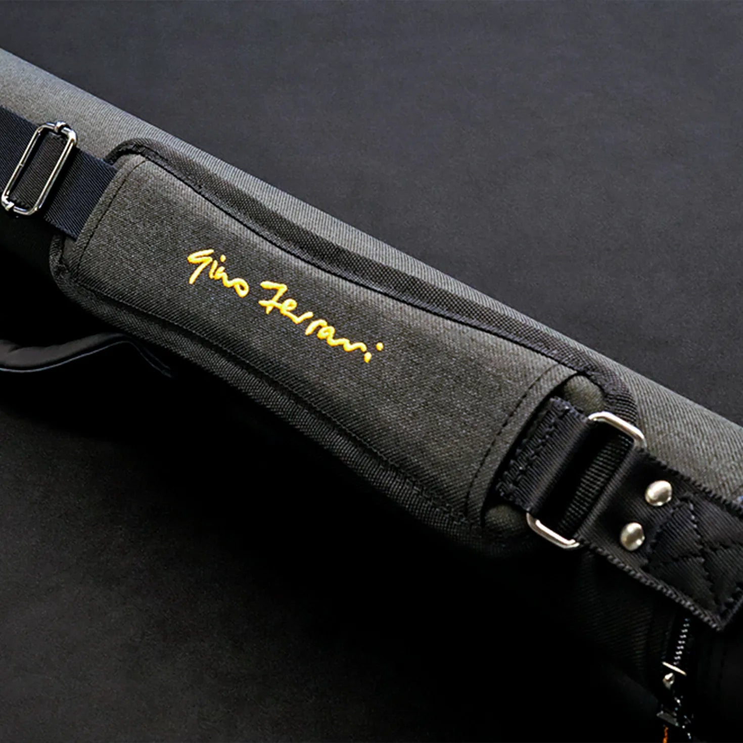 #color_midnight black