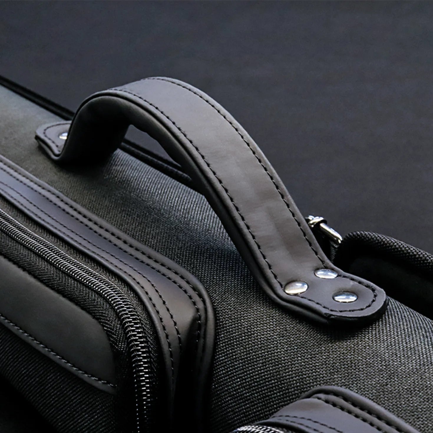 #color_midnight black