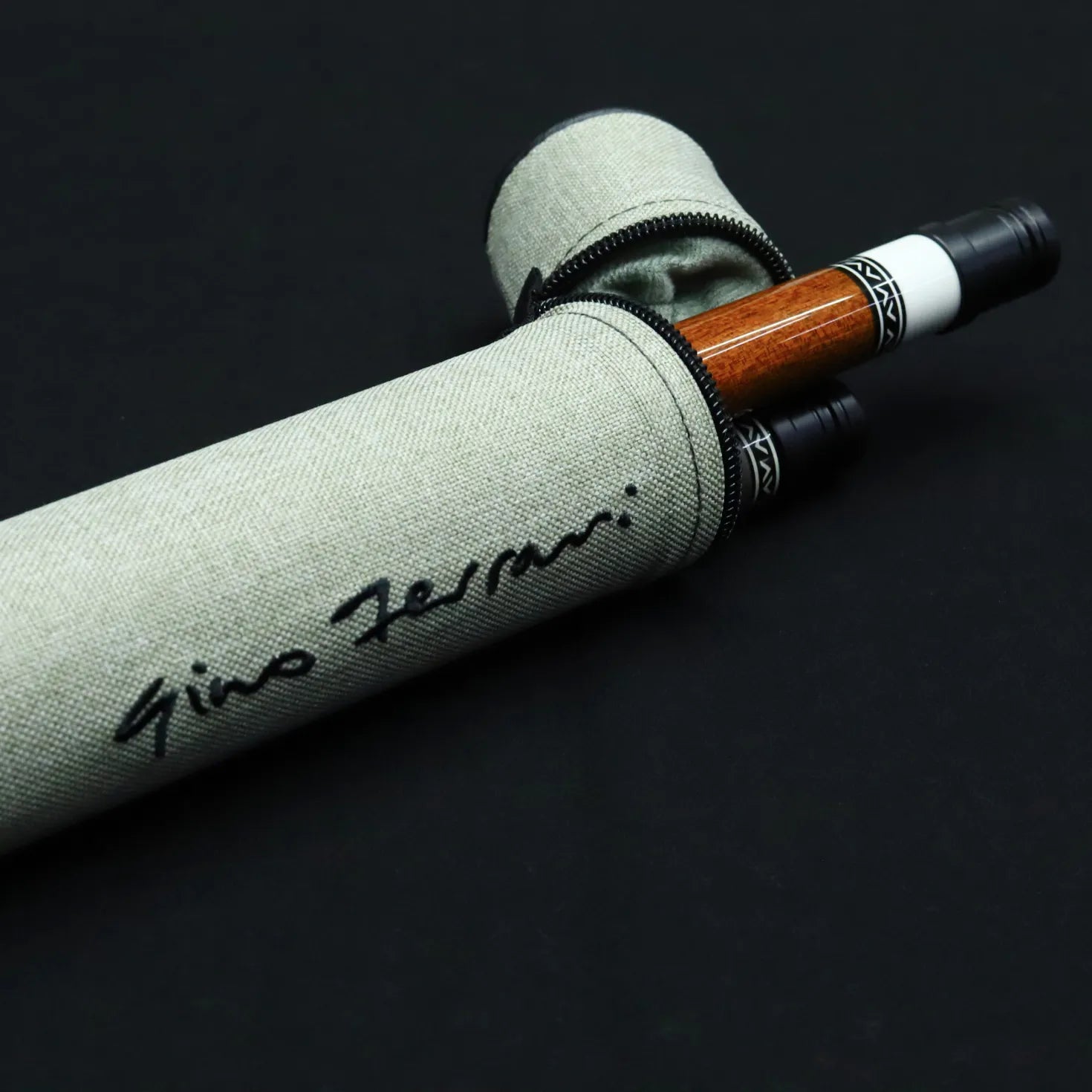 #color_brushed silver