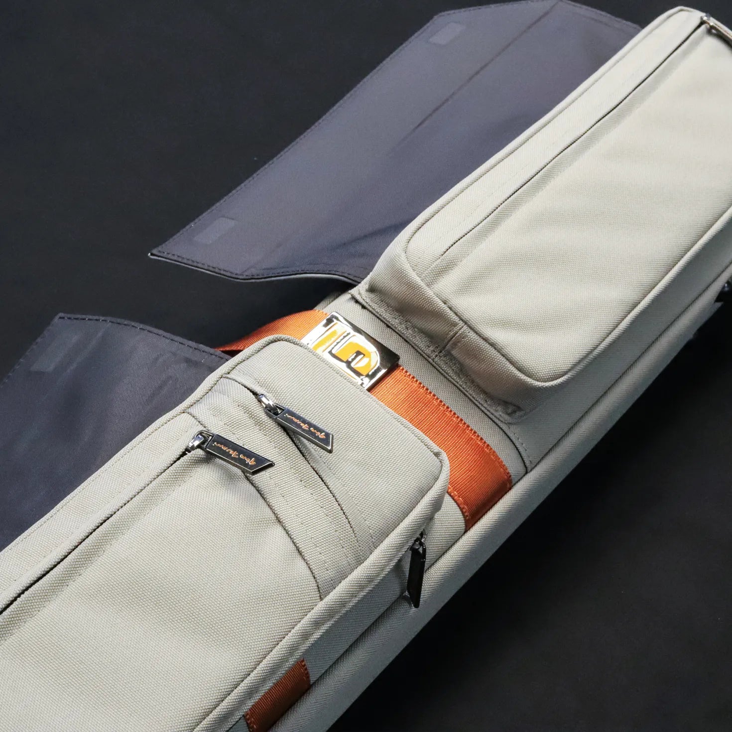 #color_brushed silver